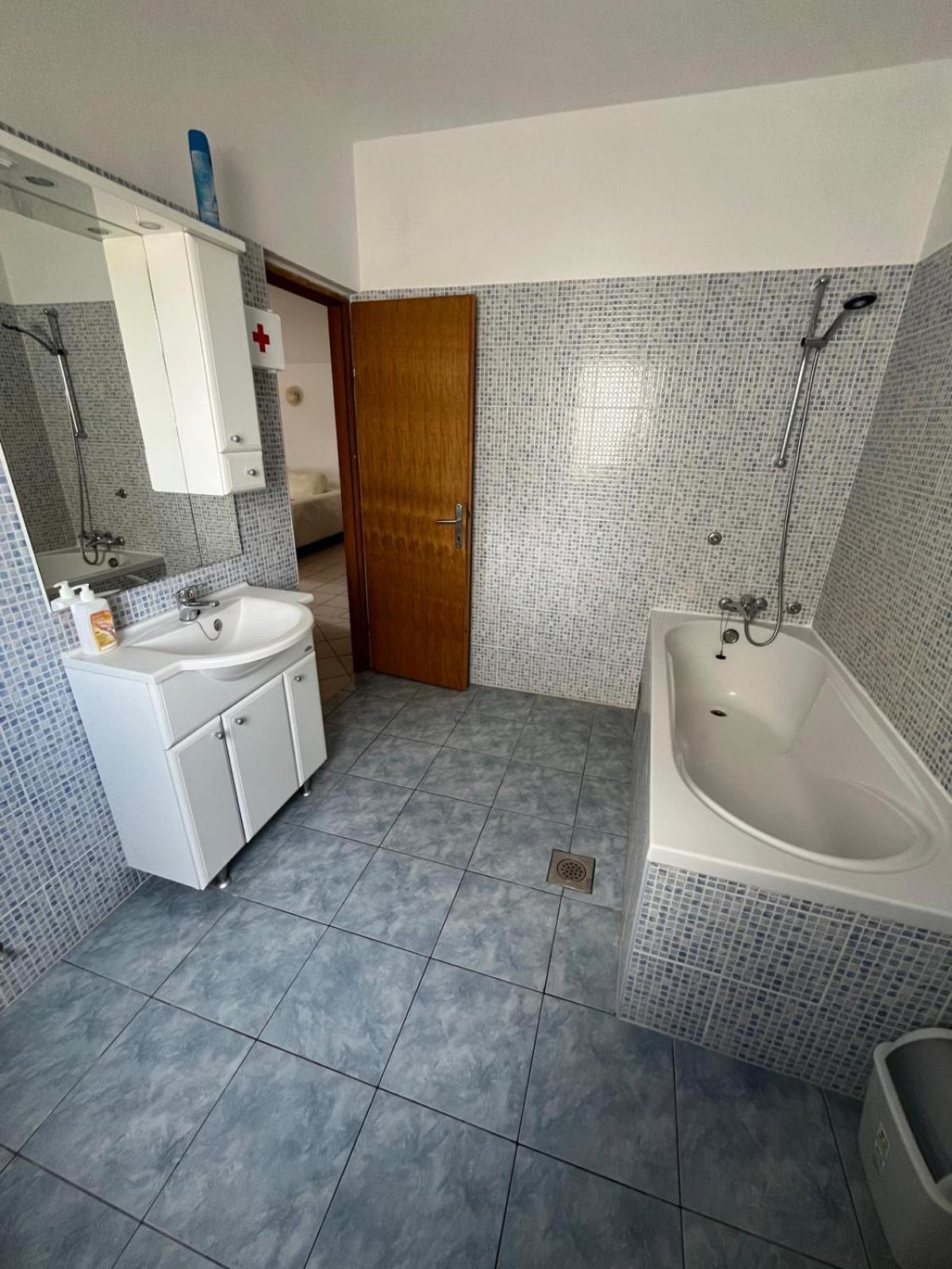 Apartman Maja Вир Екстериор снимка